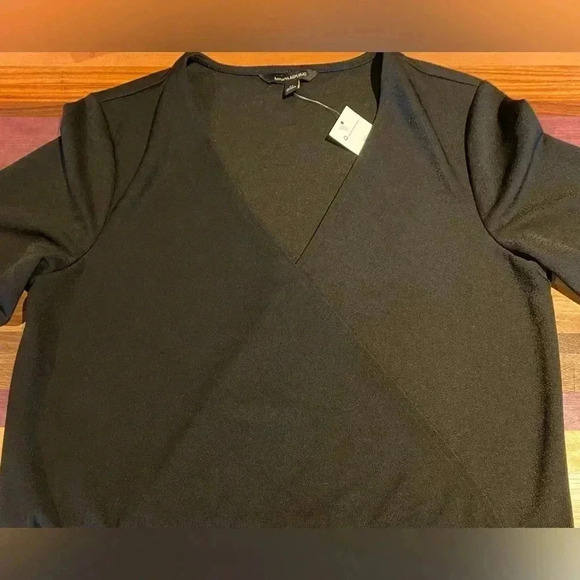 Banana Republic Crepe 3/4 Sleeve Wrap Top, size M, NWT - Picture 7 of 9